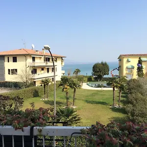 Poggio Al Lago Apartment