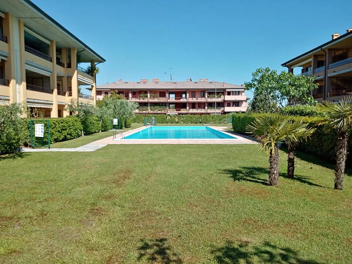 Sunflower Apartment - Trilocale Con Piscina, Terrazza E Wifi Sirmione